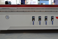 Routeur CNC de haute précision 9KW ATC ISO30 ER32 avec broche Syntec 60WE et table à vide pour le travail du bois