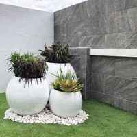 Jardinière en fibre de verre moderne, grand pot de fleurs décoratif pour l'aménagement paysager intérieur et extérieur, résidentiel et commercial