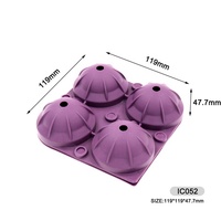 Bac à glaçons en silicone réutilisable à 4 cavités avec lance-glaçons intégré pour boissons, cocktails, whisky