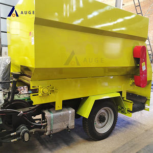 Tricycle à moteur diesel Épandeur de fourrage économique Moulin Machine Épandeur d'alimentation à trois roues Tricycle <span class=keywords><strong>Distributeur</strong></span> d'aliments pour bétail - Product Image 2