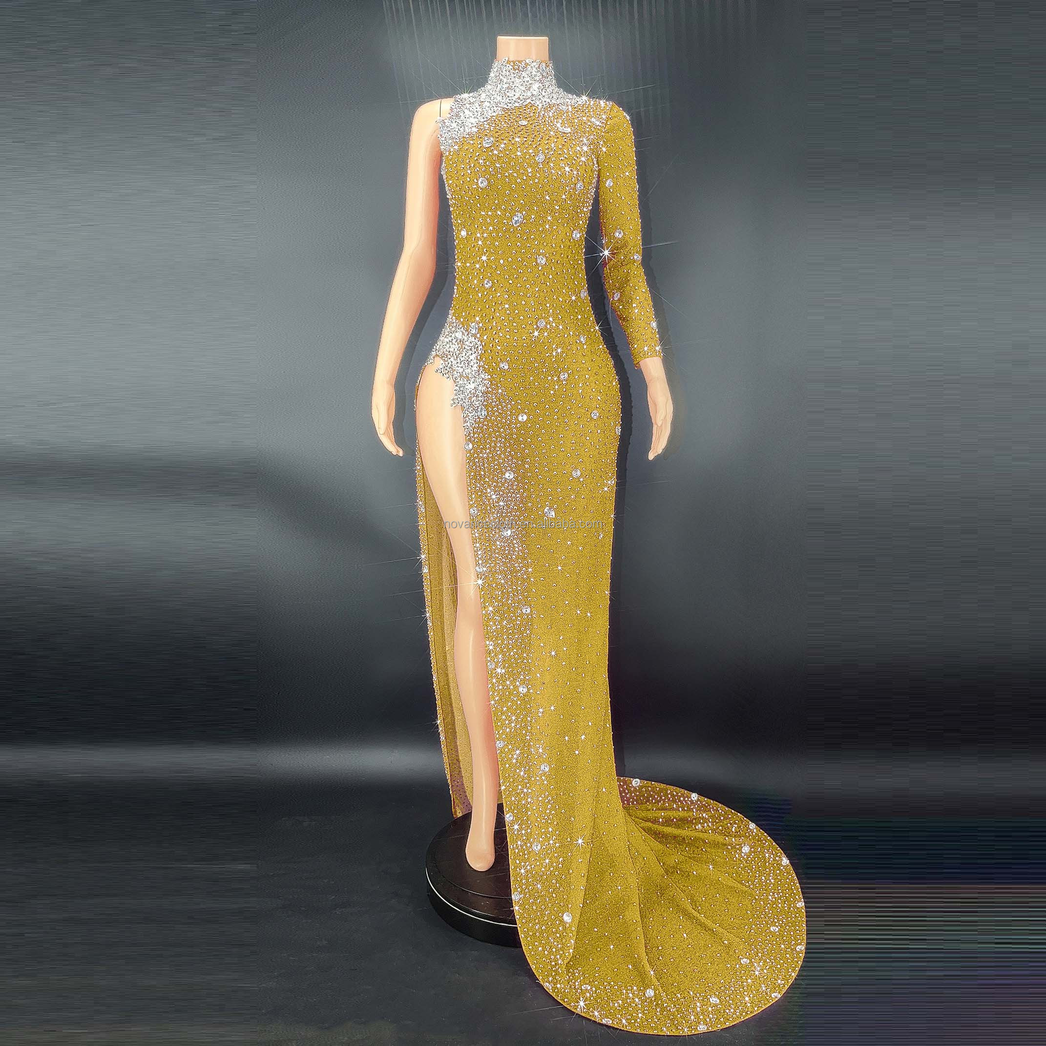 Chic Styles and Comfort in pretty winter ball dresses for Trendy Women