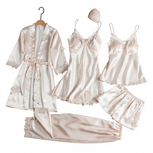 Toptan Kadın Giyim Dantelli Sırtı Açık Lüks Moda Sevgililer Günü Seksi Romantik Kadın Pijama Bornoz Gecelik - Product Image 2