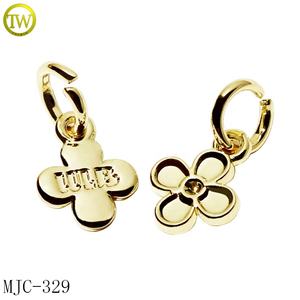 Mini logo personnalisé Bijouterie raccord étoile Forme <span class=keywords><strong>Bikini</strong></span> Métal Lettre Pendentif Bracelet en alliage de zinc Estampillé Nom Charm Tags à vendre - Product Image 4