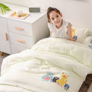 Ensemble de couettes pour bébé en coton Cartoon Taille personnalisable avec <span class=keywords><strong>oreiller</strong></span> de teinture active Ensemble de housse de <span class=keywords><strong>couette</strong></span> pour matelas - Product Image 6