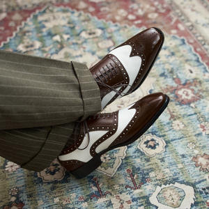 Lacets de chaussures formels haut de gamme personnalisés avec gravure et fonction antidérapante améliorée pour chaussures d'affaires pour hommes - Product Image 2