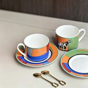 แก้วกาแฟเซรามิกสไตล์ศิลปะสมัยใหม่พร้อมจานรองสำหรับน้ำชายามบ่าย - Product Image 4
