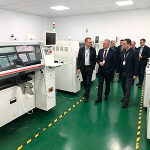 Máquina de Colocación de Componentes SMT de Alta Velocidad Hanwha DECAN L2 Usada, Montadora de Segunda Mano para Línea de Ensamblaje de PCB - Product Image 6