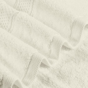 <span class=keywords><strong>Serviette</strong></span> <span class=keywords><strong>de</strong></span> Bain et <span class=keywords><strong>de</strong></span> Toilette Classique 100 % Coton 600 GSM, Couleur Personnalisée - Product Image 6