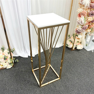 Supports à gâteaux dorés en métal carré nordique pour gâteaux de <span class=keywords><strong>mariage</strong></span> ensemble de support de Table à Dessert plante verte pour la décoration de salon - Product Image 2