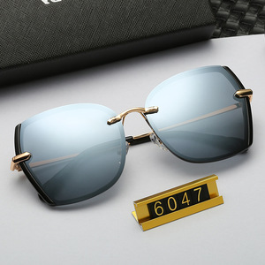 Gafas de Sol Polarizadas de Montura Completa para Conducir, Bloquean el Resplandor, Estilo Moderno para Mujer, Sin Montura, a la Moda - Product Image 3
