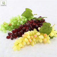 Vente en gros de raisins artificiels en PU bon marché, fruits décoratifs pour centre de table, parfaits pour mariage, Noël, fête à domicile, décoration de salle d'exposition