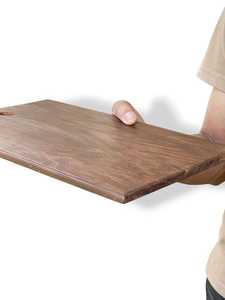 Planche à découper professionnelle en bois massif d'acacia et de bois de manguier offrant une utilisation durable et écologique - Product Image 3