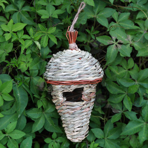 Spot fait à la main en paille nichoir approvisionnement transfrontalier pointu maïs cage à oiseaux décoratif nichoir bambou bois artisanat pour - Product Image 2