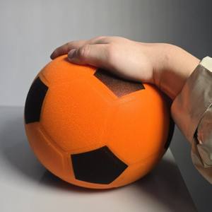 Ballon de football en bois TPE pour entraînement en intérieur, léger, silencieux, pour enfants, vente en gros OEM - Product Image 6