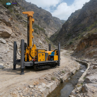 Foreuse hydraulique rotative sur chenilles pour puits d'eau et forages, idéale pour les projets d'eau potable rurale