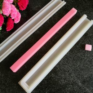 Montante precoce <span class=keywords><strong>in</strong></span> <span class=keywords><strong>Silicone</strong></span> tubo quadrato colonna Embed stampo <span class=keywords><strong>per</strong></span> la produzione di <span class=keywords><strong>sapone</strong></span> strumenti torta candela cioccolato gelatina quadrato dimetrico - Product Image 5