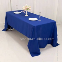 La nappe rose convient à une utilisation lors de banquets de mariage, de conférences et dans les lieux hôteliers haut de gamme comme nappe de table.