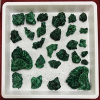Vente en gros de pierres brutes naturelles de guérison, spécimen de malachite verte, cristal de quartz brut, minéral pour la décoration intérieure