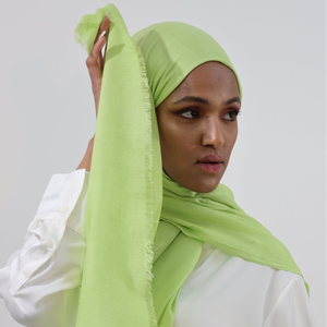 Hijab en viscose modale de bambou à armure solide pour femmes tout nouveau design châle respirant doux bonne couture vêtements musulmans traditionnels - Product Image 3