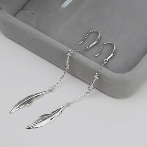 Aretes de Plata S925 con Diseño de Trébol de la Suerte, Estilo Europeo Americano, Accesorios de Moda para DIY - Product Image 4