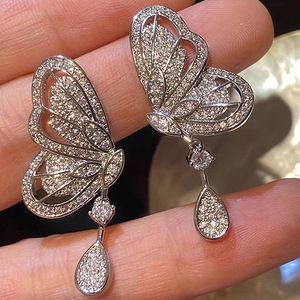 Eleganti orecchini pendenti a forma di farfalla per donna, gioielli alla moda in stile principessa scintillante - Product Image 2
