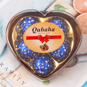 5 boules de gaufrettes croustillantes aux noisettes et aux fruits, en feuille d'or, dans une boîte en forme de cœur pour la Saint-Valentin - Product Image 3