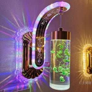 Lampada <span class=keywords><strong>da</strong></span> <span class=keywords><strong>Parete</strong></span> a <span class=keywords><strong>LED</strong></span> Moderna Boyid con Cristalli e Paralume Multicolore per Camera <span class=keywords><strong>da</strong></span> Letto, Scale e Illuminazione Vanity, Corpo in Alluminio - Product Image 4