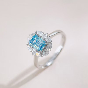 <span class=keywords><strong>Anillo</strong></span> <span class=keywords><strong>de</strong></span> Diamante <span class=keywords><strong>Azul</strong></span> Cultivado en Laboratorio con Corte Esmeralda, Chapado en Oro Blanco <span class=keywords><strong>de</strong></span> 18K, Color Fantasía, <span class=keywords><strong>Anillo</strong></span> <span class=keywords><strong>de</strong></span> Compromiso y Boda para Mujer, Joyería Fina, <span class=keywords><strong>Anillo</strong></span> Nupcial - Product Image 1