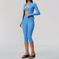 YIYI Ensemble de vêtements de sport pour femmes avec veste de yoga slim à fermeture éclair dorée et trou pour le pouce, soutien-gorge de sport extensible à dos croisé et leggings, 3 modèles