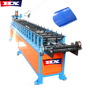 Machine pour la production de lames d'occultation pour clôture métallique avec cintrage en forme de U semi-circulaire en forme de M - Product Image 2