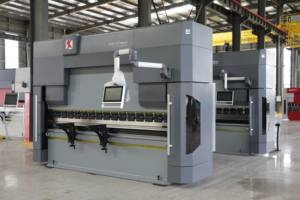 <span class=keywords><strong>Presse</strong></span> <span class=keywords><strong>plieuse</strong></span> CNC <span class=keywords><strong>AMADA</strong></span> type Fast Clamp en acier inoxydable MB8-125Ton*3200 avec DA53T - Product Image 2