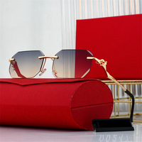 Nouvel Arrivage Prix Usine Designer Petites Lunettes de Soleil Femme Verres de Protection Solaire Homme 2025
