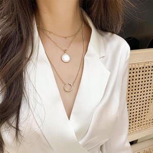HOVANCI, Super Septiembre, diseño creativo, collares multicapa, colgante <span class=keywords><strong>de</strong></span> Luna CZ <span class=keywords><strong>brillante</strong></span> geométrico <span class=keywords><strong>con</strong></span> <span class=keywords><strong>cadena</strong></span> redonda <span class=keywords><strong>de</strong></span> circón <span class=keywords><strong>de</strong></span> ópalo <span class=keywords><strong>blanco</strong></span> - Product Image 4