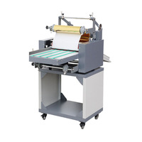 Machine à déjouer le papier et machine à plastifier le papier