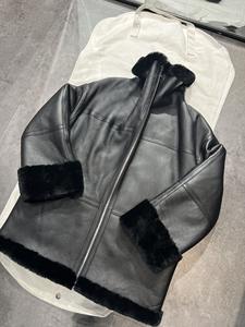 Veste en cuir d'agneau à col en fourrure de mouton, doublure en fourrure, fermeture éclair, prix bas pour femmes - Product Image 5