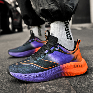 <span class=keywords><strong>Baskets</strong></span> de course à pied décontractées respirantes de haute qualité avec logo personnalisé 35-45, sport décontracté pour hommes, semelle souple rougeoyante foncée - Product Image 1