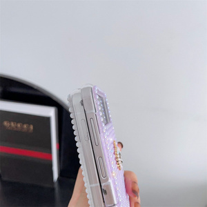 Funda de Teléfono de Lujo con Diamantes de Imitación Hechos a Mano para <span class=keywords><strong>Samsung</strong></span> Z Flip <span class=keywords><strong>4</strong></span> 3 - Product Image 4