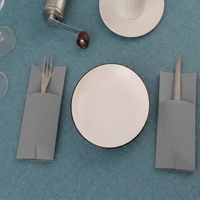 Serviettes jetables élégantes en papier Airlaid 1 pli, couleur argent, pliées en 8, avec pochette pour couverts, 33x40cm, 50/paquet, pour mariage