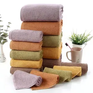 30 coton 70 bambou bonne qualité couleur foncée vente en gros ensemble de serviettes de bain pour le visage 3 pièces en 1