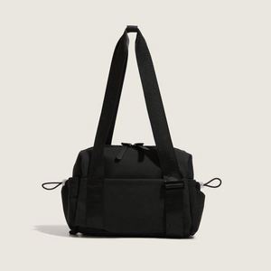 I-0661 Wholesale Modern Custom Logo Unisex <b>Large</b> Gym Tote Bag Outdoor Nylon with Polyester Lining Eco-Friendly Adjustable Strap - Product Image 5