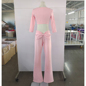 Ensemble de vêtements de détente personnalisés pour femmes, deux pièces, haut court à manches longues et pantalon droit taille haute, adapté aux femmes de grande taille - Product Image 3