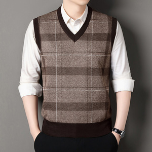 Gilet <span class=keywords><strong>pull</strong></span> sans manches en maille légère à col en V pour homme, coupe classique, essentiels haut de gamme, vente en gros personnalisée - Product Image 1
