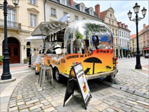 Food Truck Tematico Foresta Pluviale con Stazione Frutta Esotica e Griglia per Insetti per Pesce <span class=keywords><strong>Paiche</strong></span>, Formiche, Acai Bowl e Pane di Manioca - Product Image 1