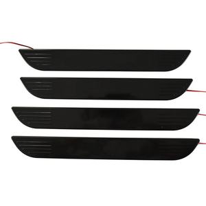 Pour <span class=keywords><strong>Mercedes</strong></span>-Benz GLS X167 Maybach : Bande de seuil de porte LED anti-rayures pour scooter - Product Image 3