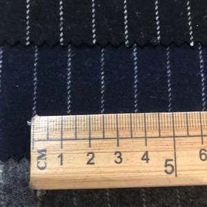 280 gsm 50% wol enkelzijdig flanellen melton wollen stof 1cm witte streep op voorraad 420g/<span class=keywords><strong>m</strong></span> in de aanbieding fabriekslevering - Product Image 2