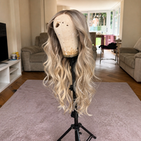 Perruque longue en cheveux humains blond cendré avec mèches balayage, densité 150%, ligne de cheveux pré-épilée, sans colle, prête à porter, perruque ondulée avec dentelle frontale