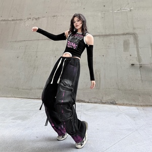 OUDINA Pantalones <span class=keywords><strong>Cargo</strong></span> de Mezclilla para <span class=keywords><strong>Mujer</strong></span>, Estilo Urbano Americano, Holgados, con Bloques de Color, Graffiti y Múltiples Bolsillos - Product Image 4