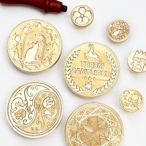 Grande tête de tampon en laiton de 6 cm, gravée avec précision, pour la décoration de sceaux de cire - Product Image 1