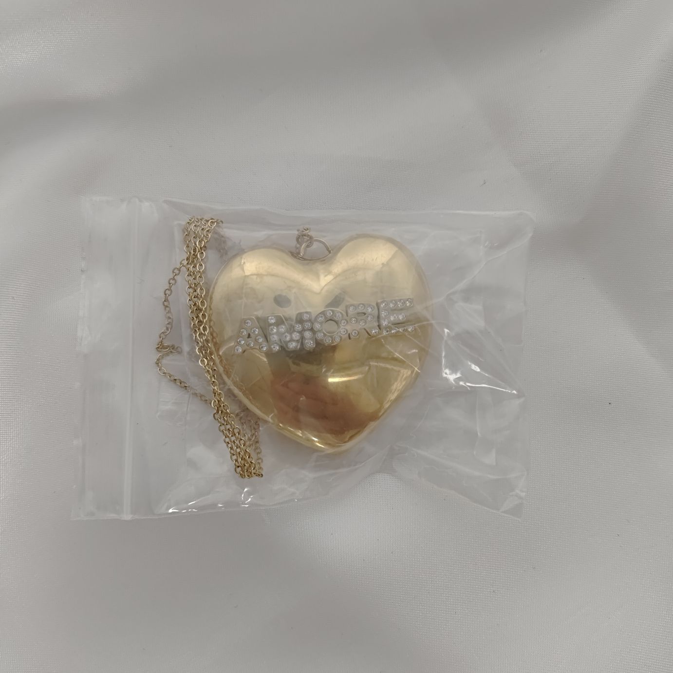 AMORE-gold-With box