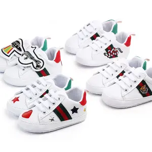 Chaussures de Sport en cuir Pu pour bébé garçon et fille, baskets blanches à lacets décontractées pour bébé, nouvelle collection